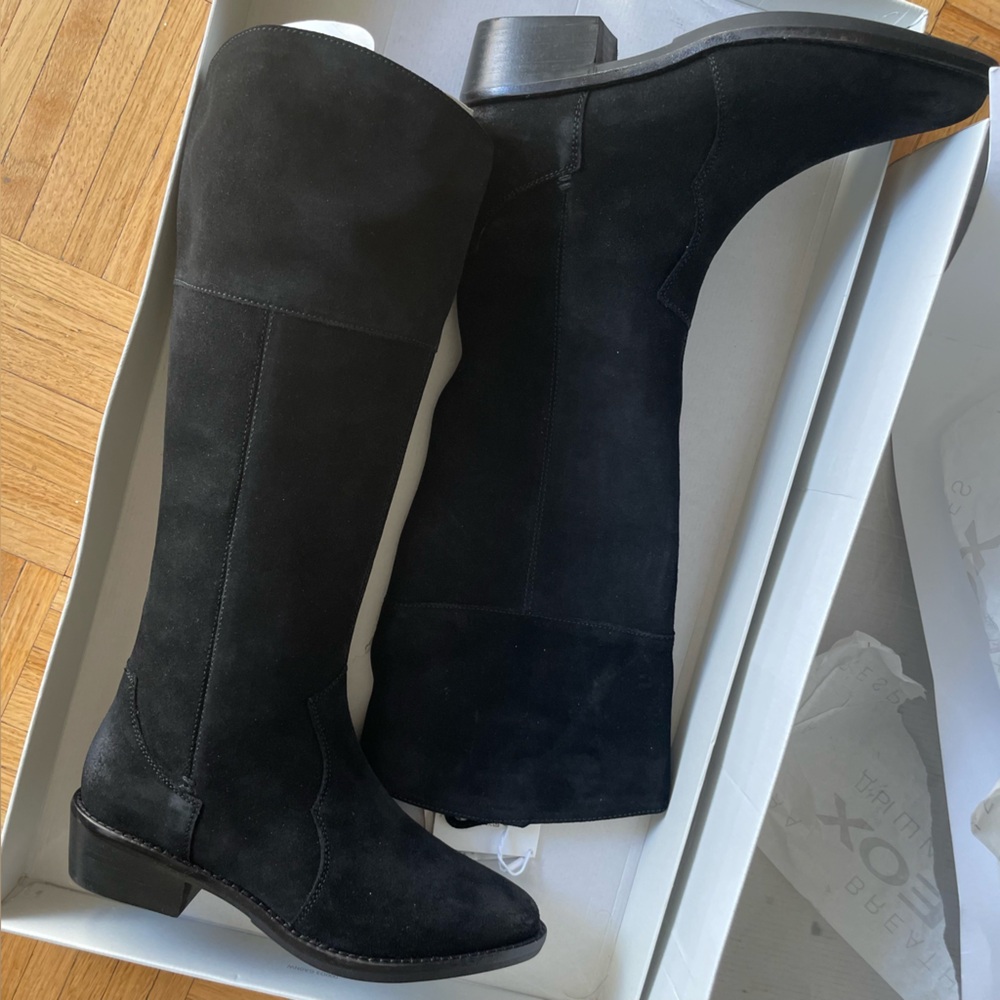 Geox Women's Black Knee-High Boots size 6